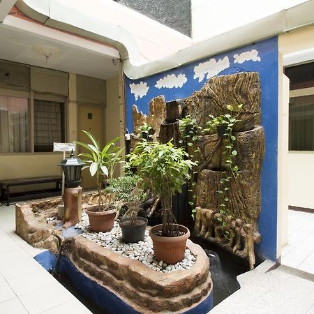 Reddoorz @ Klender Hotel Jakarta Eksteriør billede