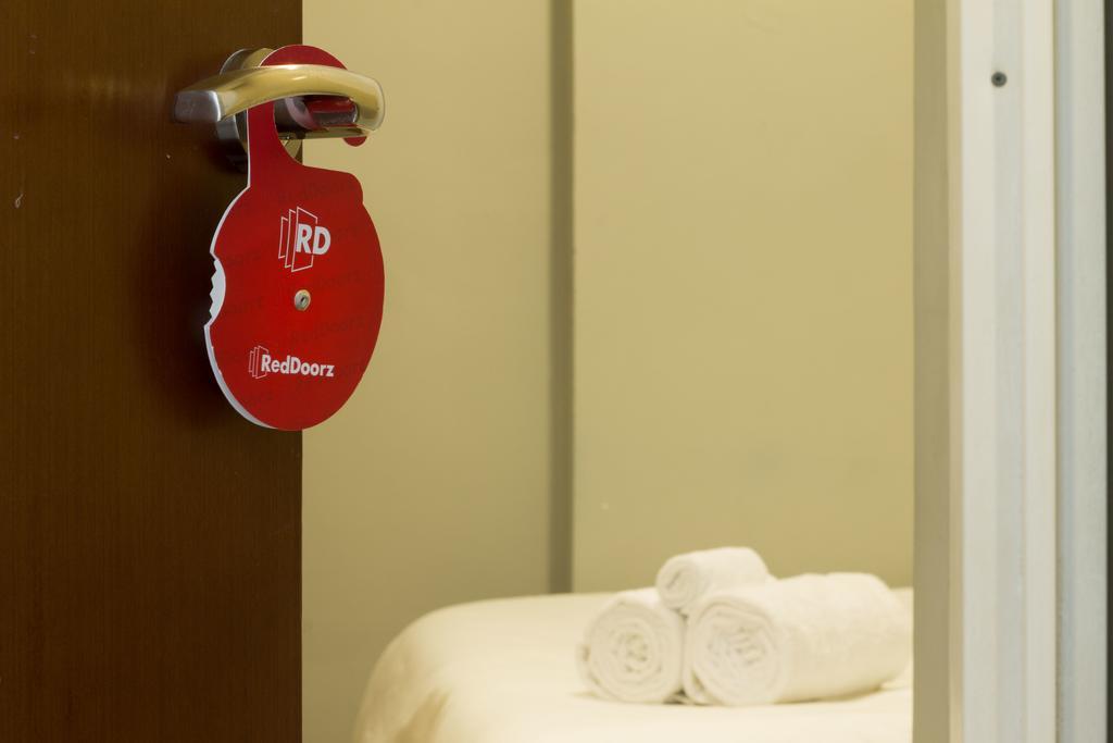Reddoorz @ Klender Hotel Jakarta Eksteriør billede