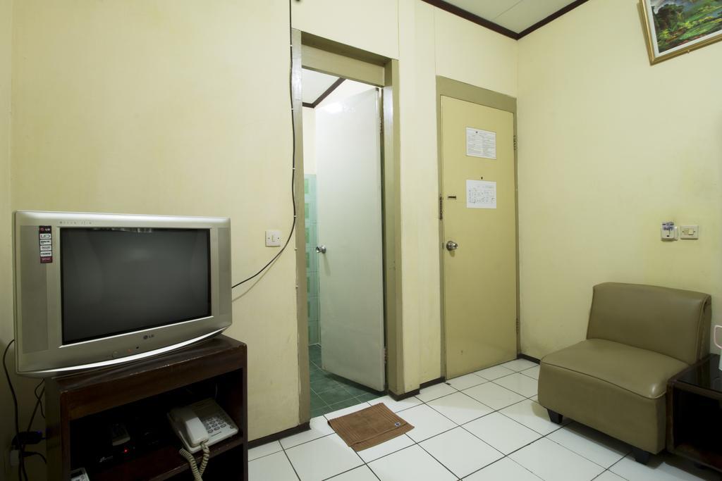 Reddoorz @ Klender Hotel Jakarta Eksteriør billede